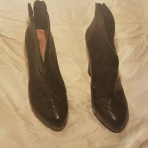 MRKT Black Heel Boots
